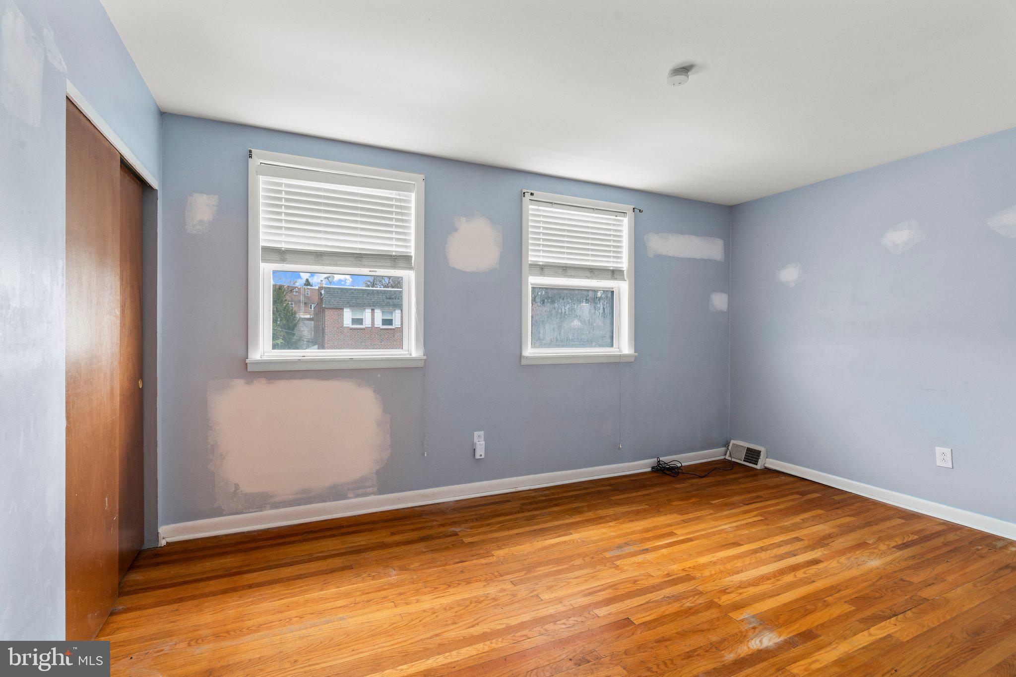 7300 Hill Road Philadelphia, PA 19128 - Photo 21 of 31 Bedroom 3 (Back)