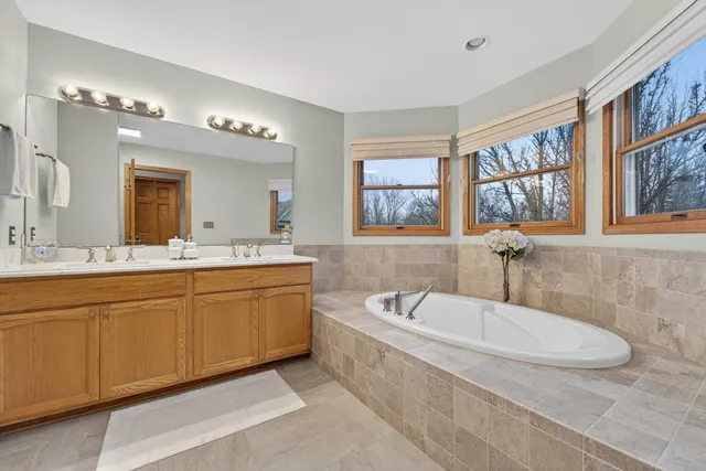 $675,000 | 8454 Northview Drive, Pleasant Prairie, WI 53158