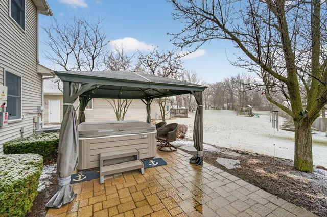 $675,000 | 8454 Northview Drive, Pleasant Prairie, WI 53158