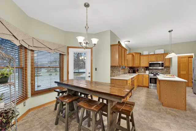 $675,000 | 8454 Northview Drive, Pleasant Prairie, WI 53158