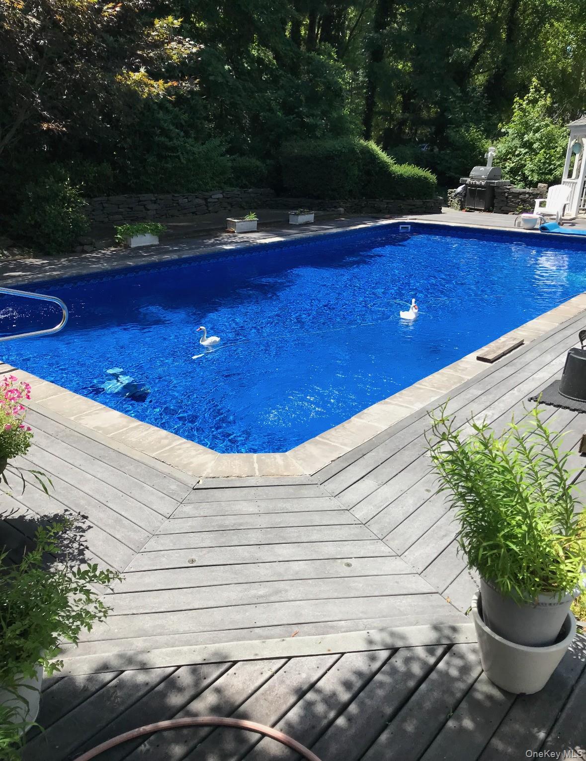 2 3 Pond Road Smithtown, NY 11787 - Photo 38 of 40 Gallery Image 38