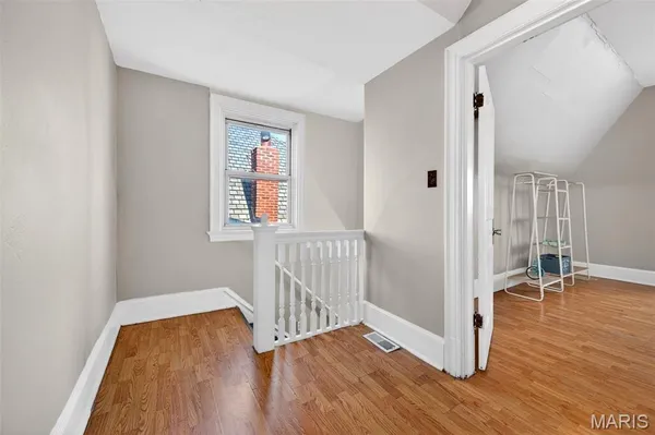 $2,300 | 2048 Russell Boulevard, St. Louis, MO 63104