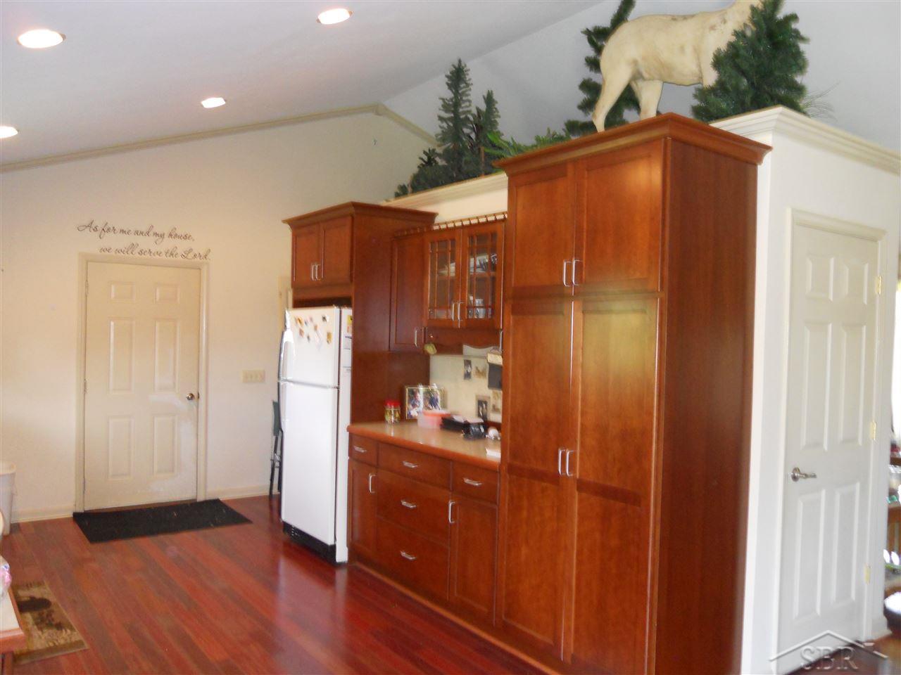 7328 Oak Road Vassar, MI 48768 - Photo 5 of 52 31254533-4.JPG