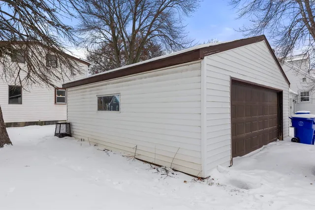 $224,900 | 722 East Arnold Street, Appleton, WI 54911
