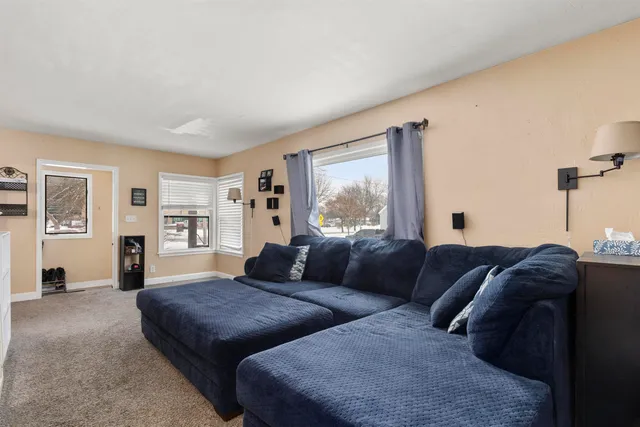 $224,900 | 722 East Arnold Street, Appleton, WI 54911