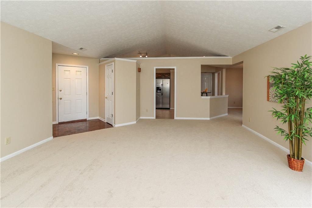 7679 River Road Indianapolis, IN 46240 - Photo 3 of 20 Gallery Image 3