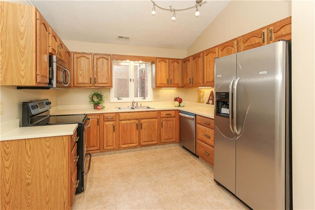 7679 River Road Indianapolis, IN 46240 - Photo 5 of 20 Gallery Image 5