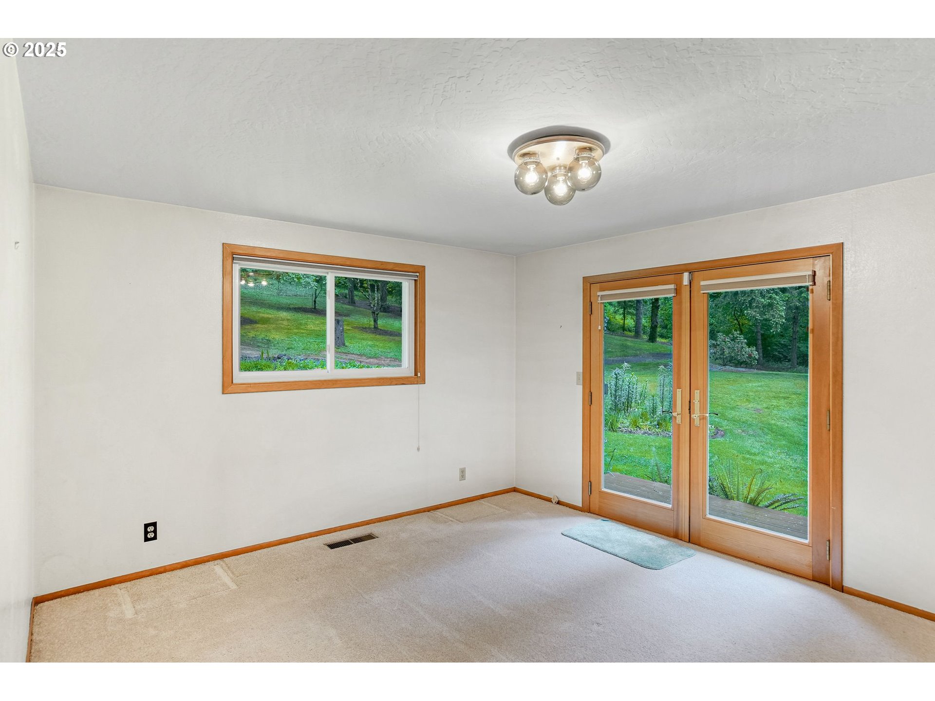 16275 Gilliam Road Dallas, OR 97338 - Photo 13 of 48