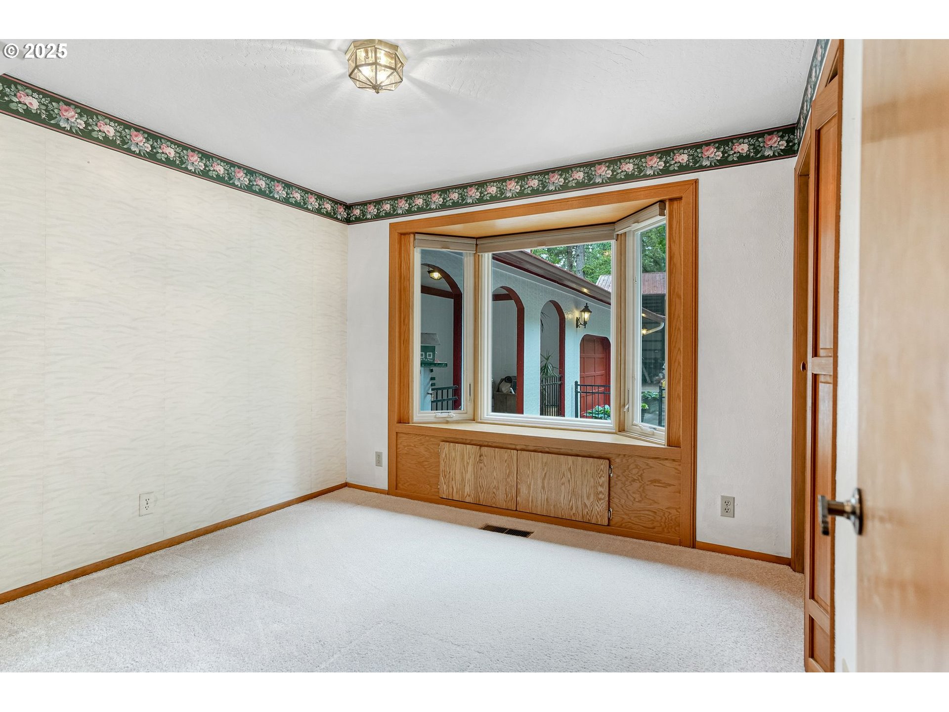 16275 Gilliam Road Dallas, OR 97338 - Photo 15 of 48