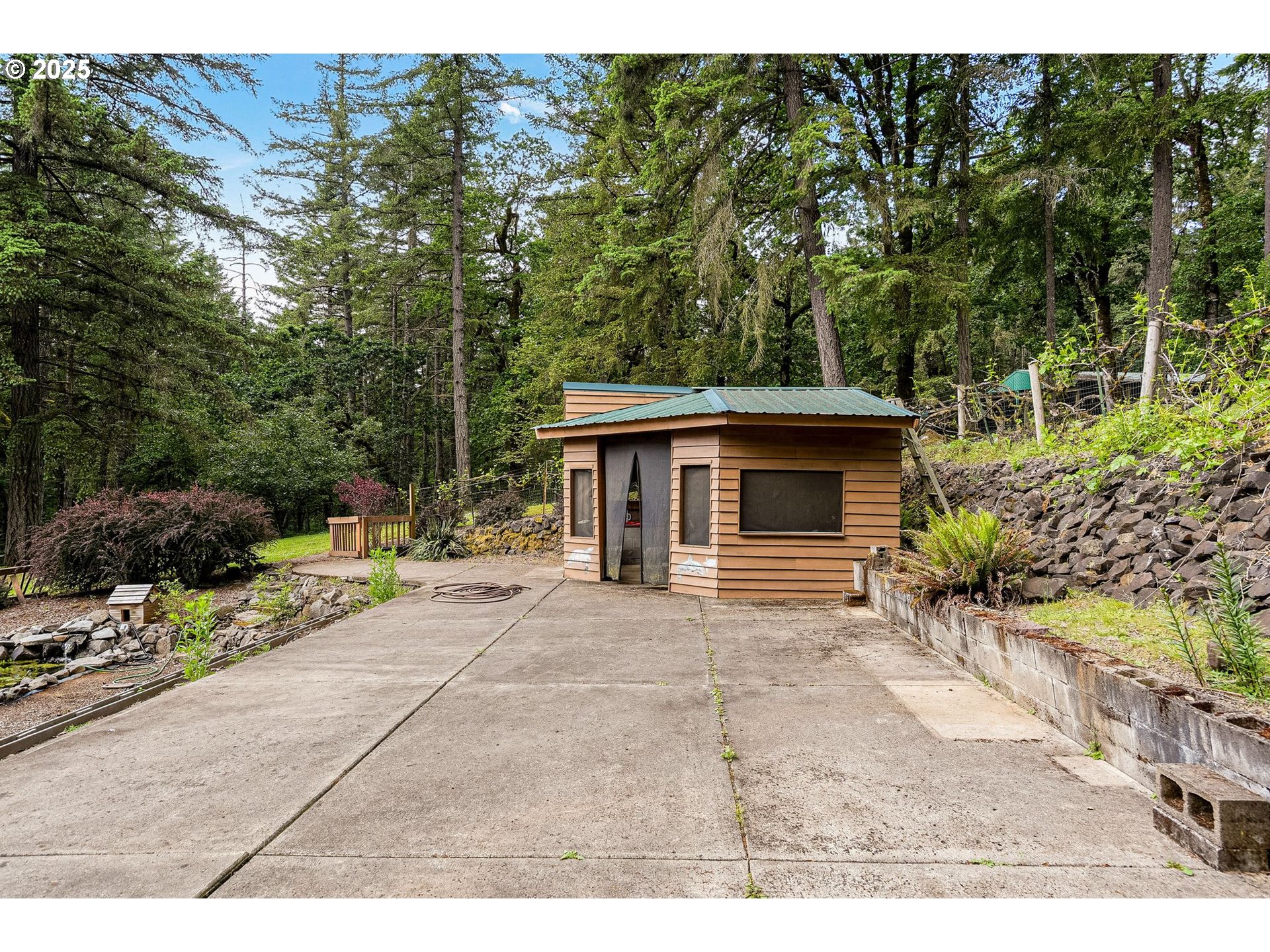 16275 Gilliam Road Dallas, OR 97338 - Photo 31 of 48