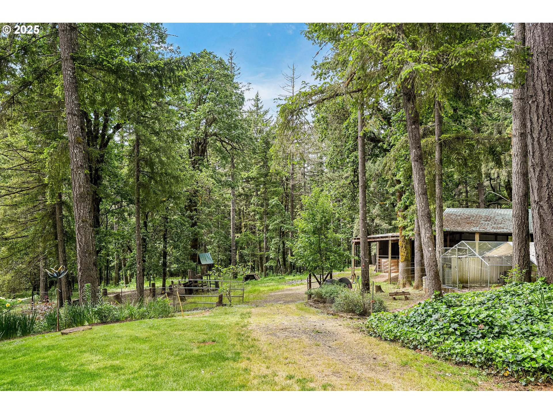 16275 Gilliam Road Dallas, OR 97338 - Photo 33 of 48