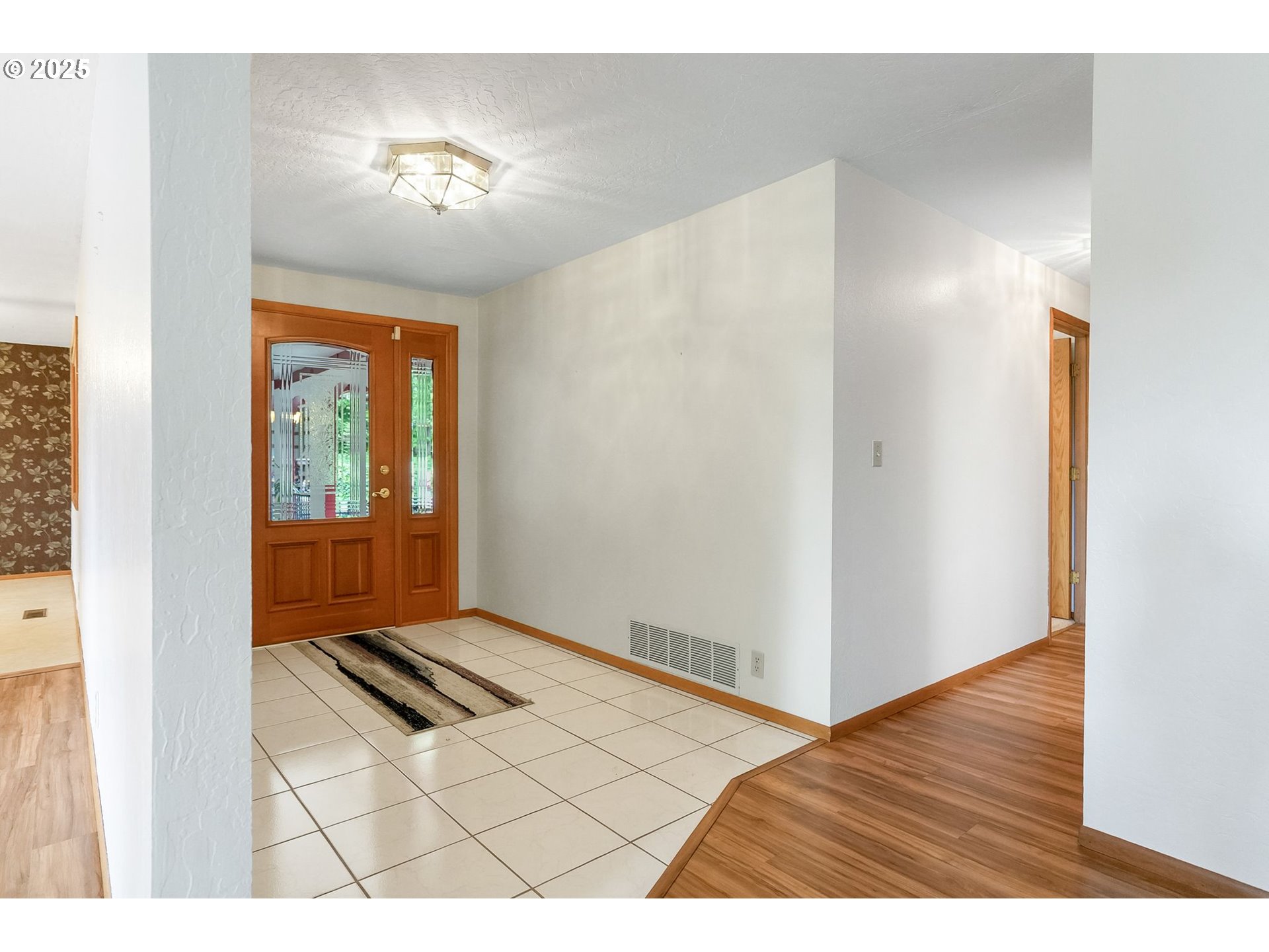 16275 Gilliam Road Dallas, OR 97338 - Photo 4 of 48
