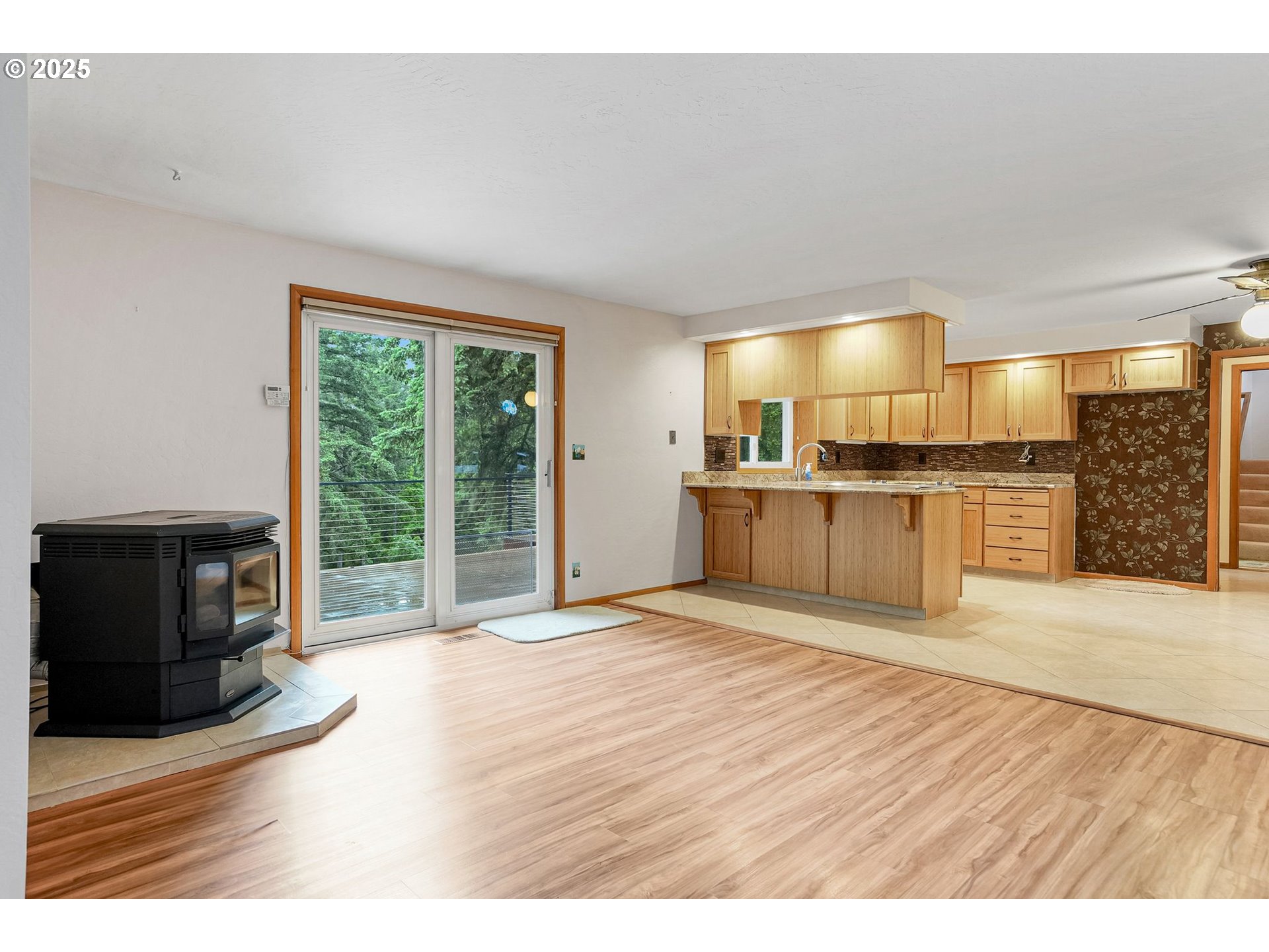 16275 Gilliam Road Dallas, OR 97338 - Photo 5 of 48
