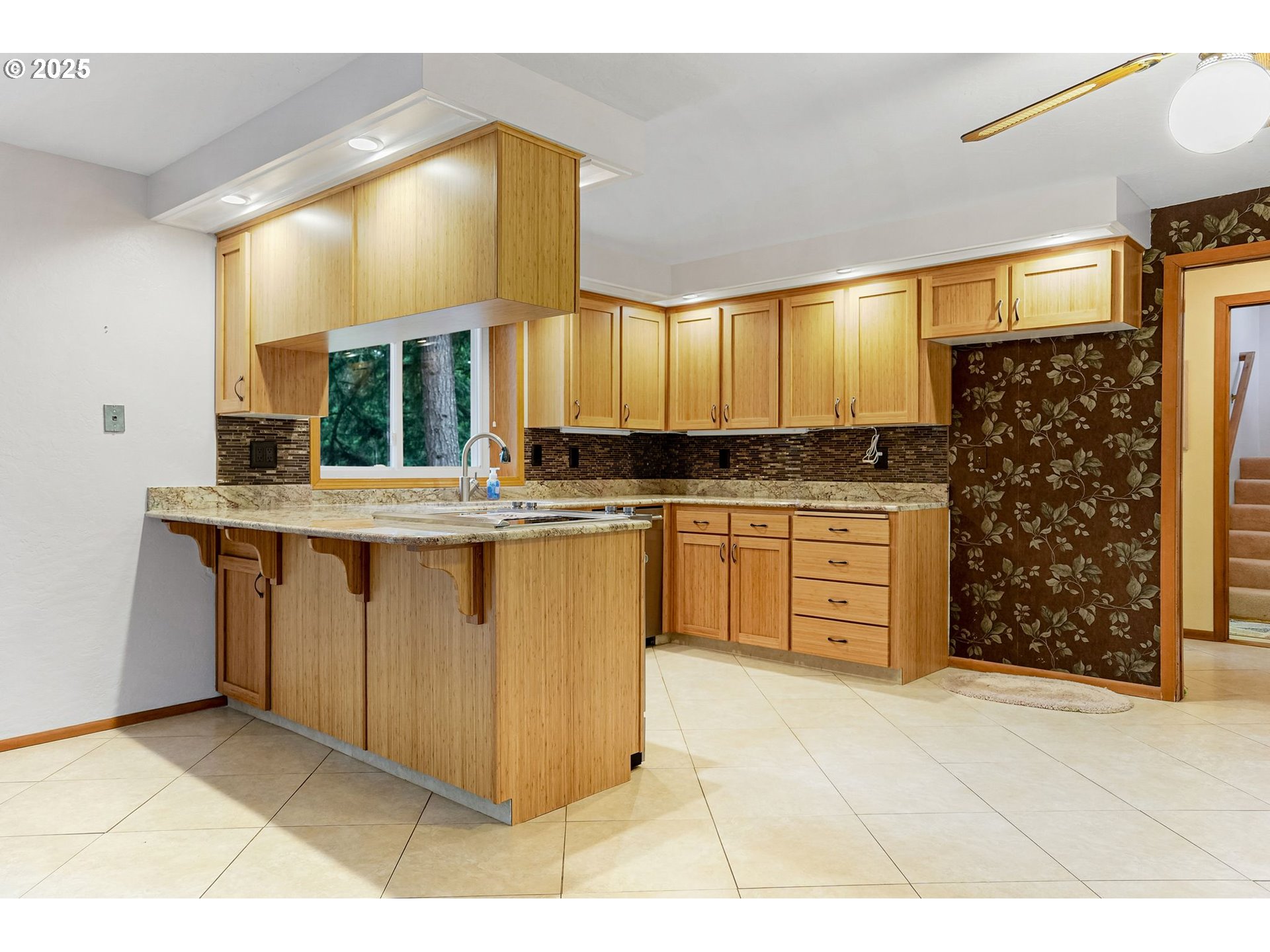 16275 Gilliam Road Dallas, OR 97338 - Photo 6 of 48