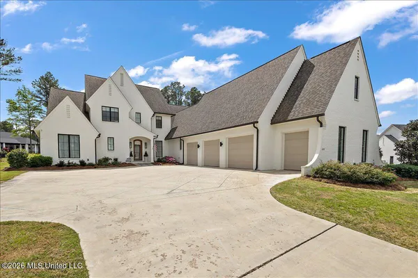 $1,575,000 | 109 Dalton Pointe, Madison, MS 39110