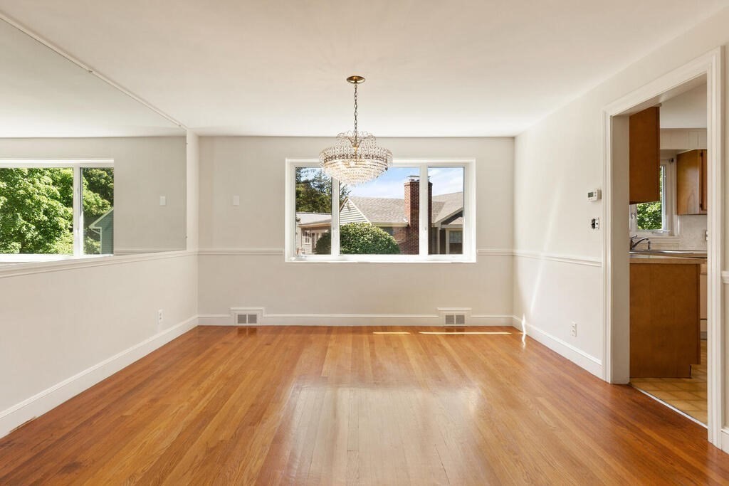 25 York Road Winchester, MA 01890 - Photo 13 of 42 Gallery Image 13