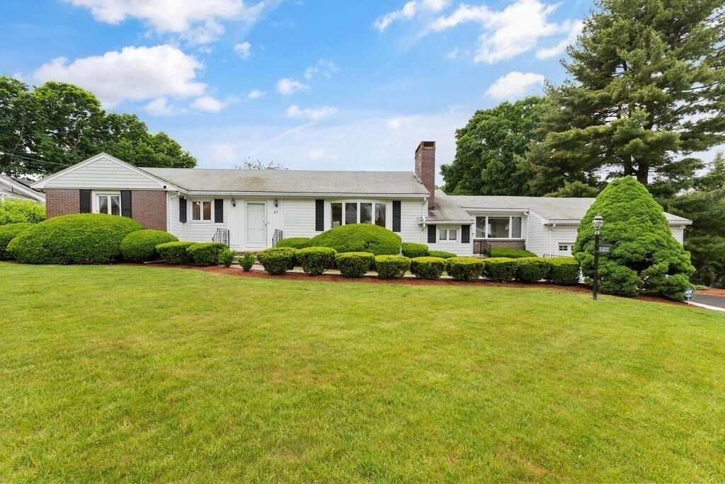 25 York Road Winchester, MA 01890 - Photo 7 of 42 Gallery Image 7