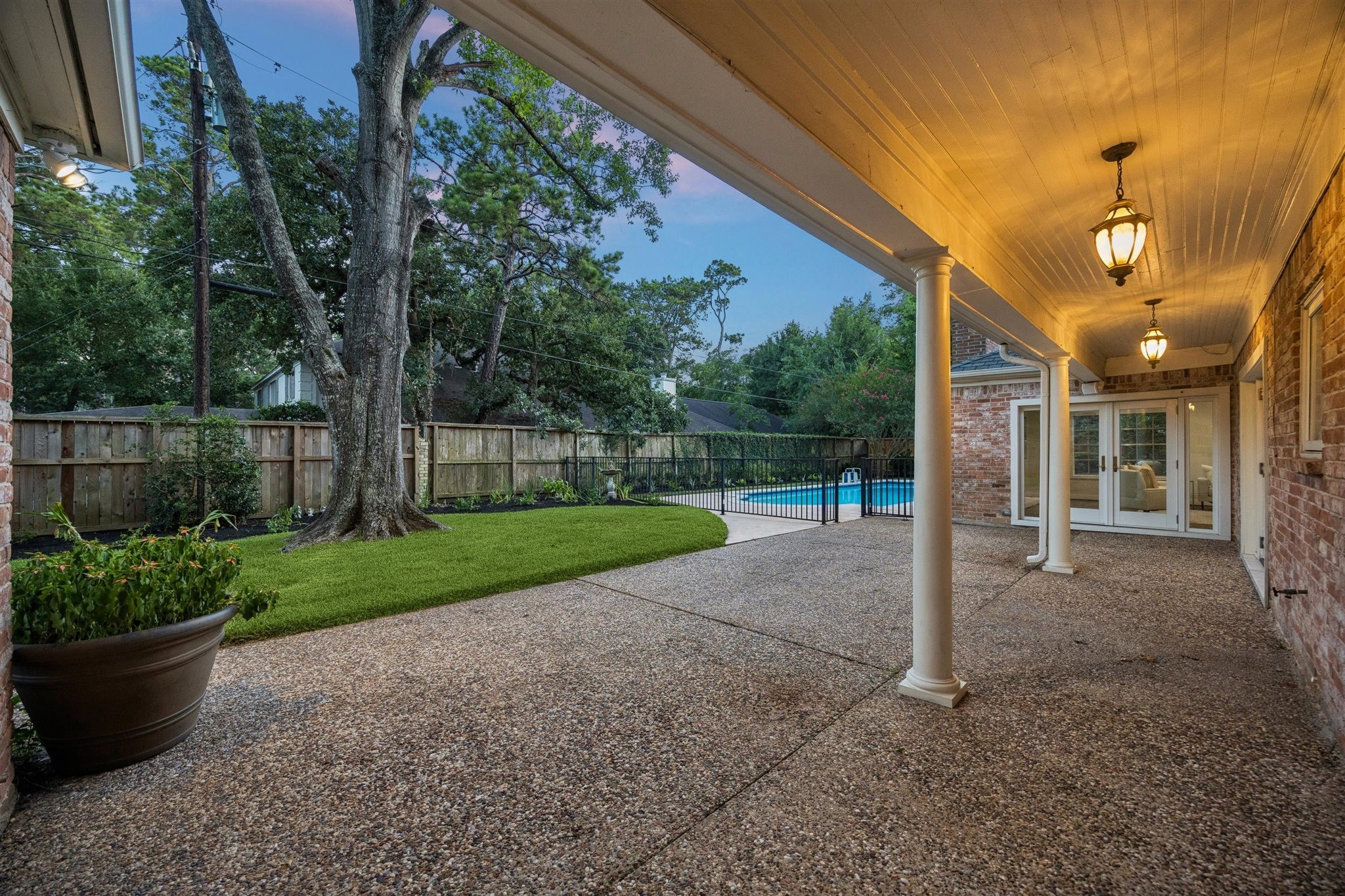 11903 Stoney Ridge Lane Houston, TX 77024 - Photo 38 of 44 Expansive covered patio