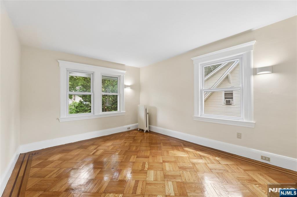 42 Walnut Street Rutherford, NJ 07070 - Photo 17 of 39