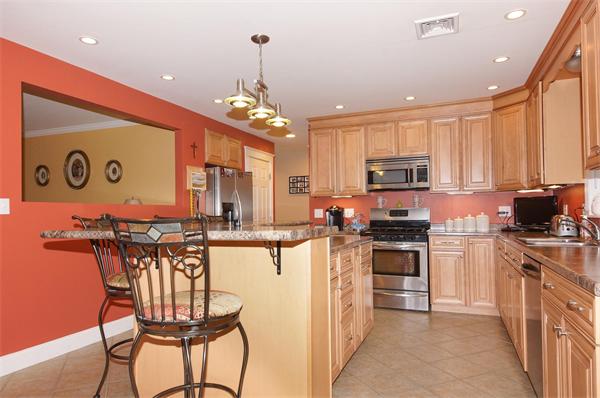 45 Westlake Road Natick, MA 01760 - Photo 4 of 17
