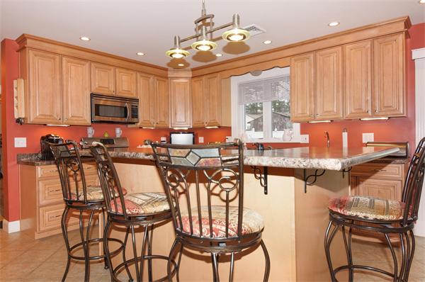 45 Westlake Road Natick, MA 01760 - Photo 5 of 17