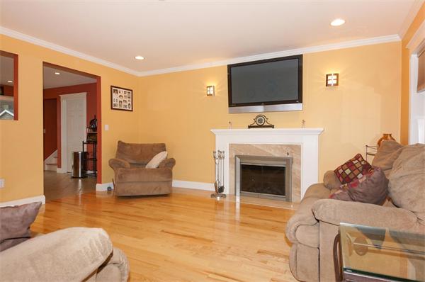 45 Westlake Road Natick, MA 01760 - Photo 7 of 17