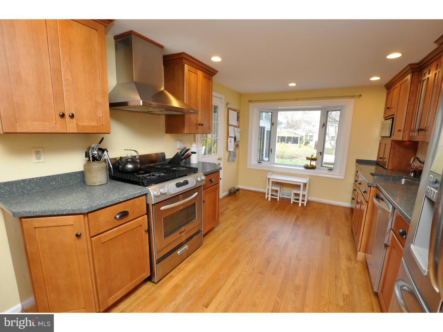 246 Hedgeman Road Moorestown, NJ 08057 - Photo 6 of 23 Gallery Image 6