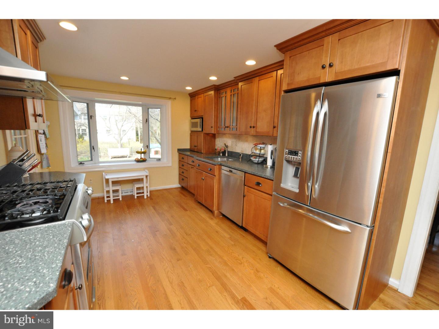 246 Hedgeman Road Moorestown, NJ 08057 - Photo 7 of 23 Gallery Image 7