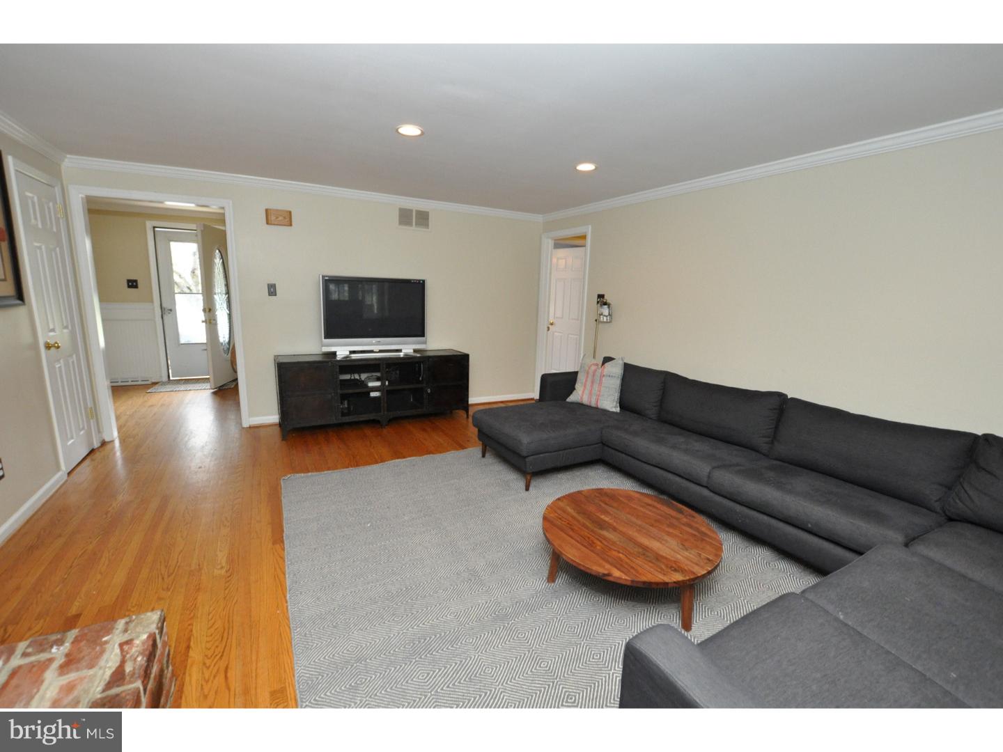 246 Hedgeman Road Moorestown, NJ 08057 - Photo 8 of 23 Gallery Image 8