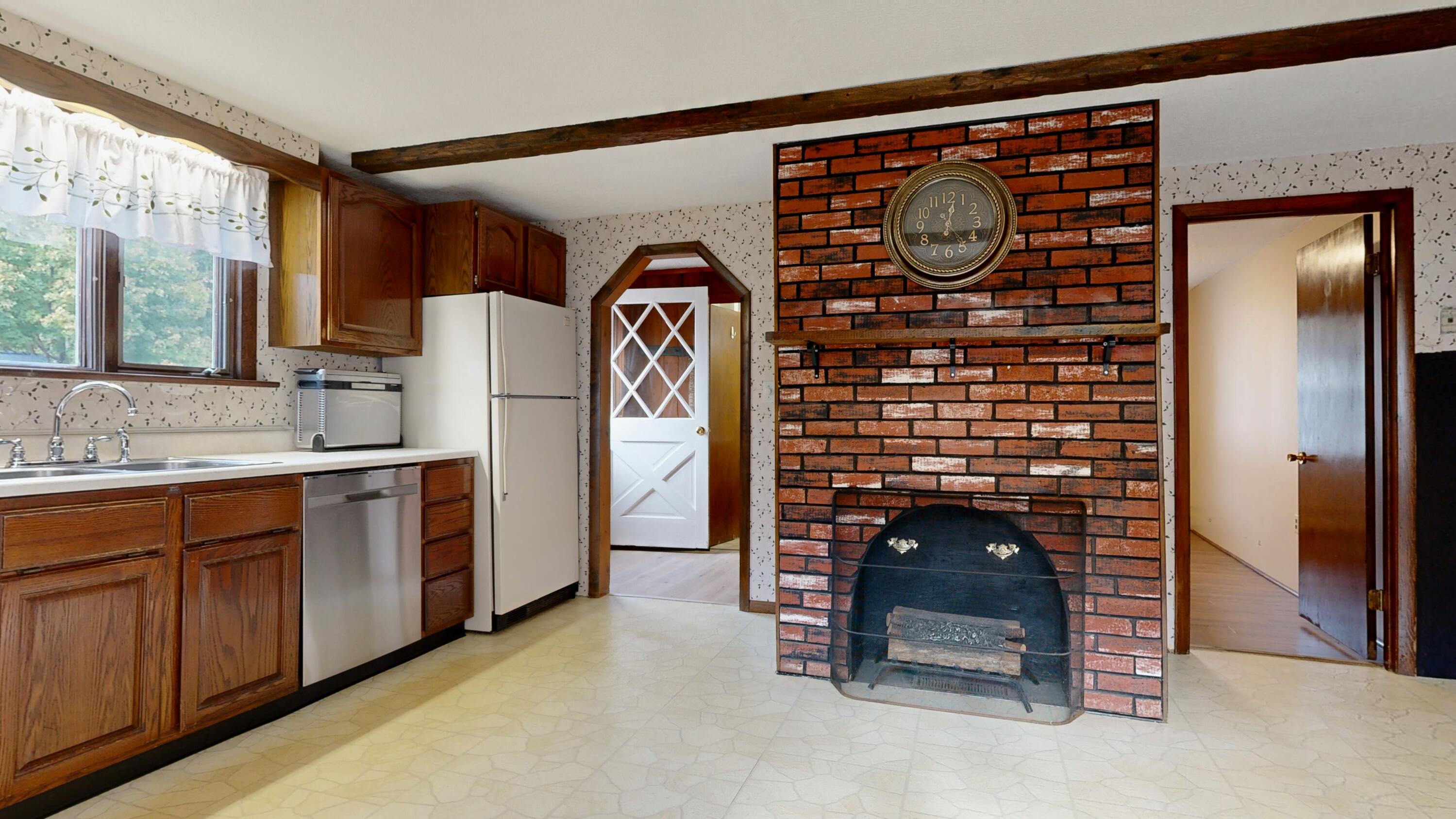 8 Ocean View Road Scarborough, ME 04074 - Photo 10 of 37 8-Ocean-View-Road-Scarborough-11172023_1