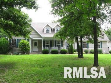 1424 Old Bell Road Iuka, IL 62849 - Photo 1 of 11