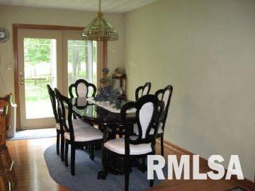 1424 Old Bell Road Iuka, IL 62849 - Photo 9 of 11