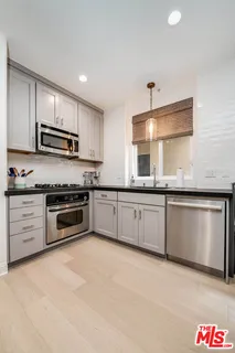 $1,095,000 | Undisclosed Address, Studio City, CA 91602