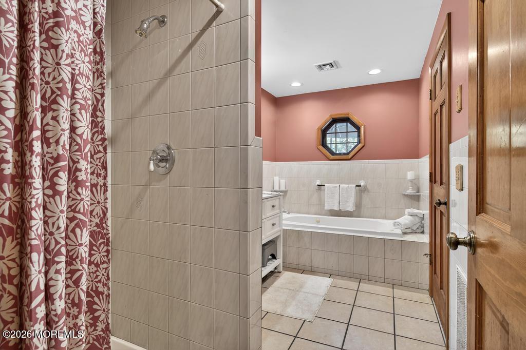 322 Kent Road Howell, NJ 07731 - Photo 31 of 53 Bathroom