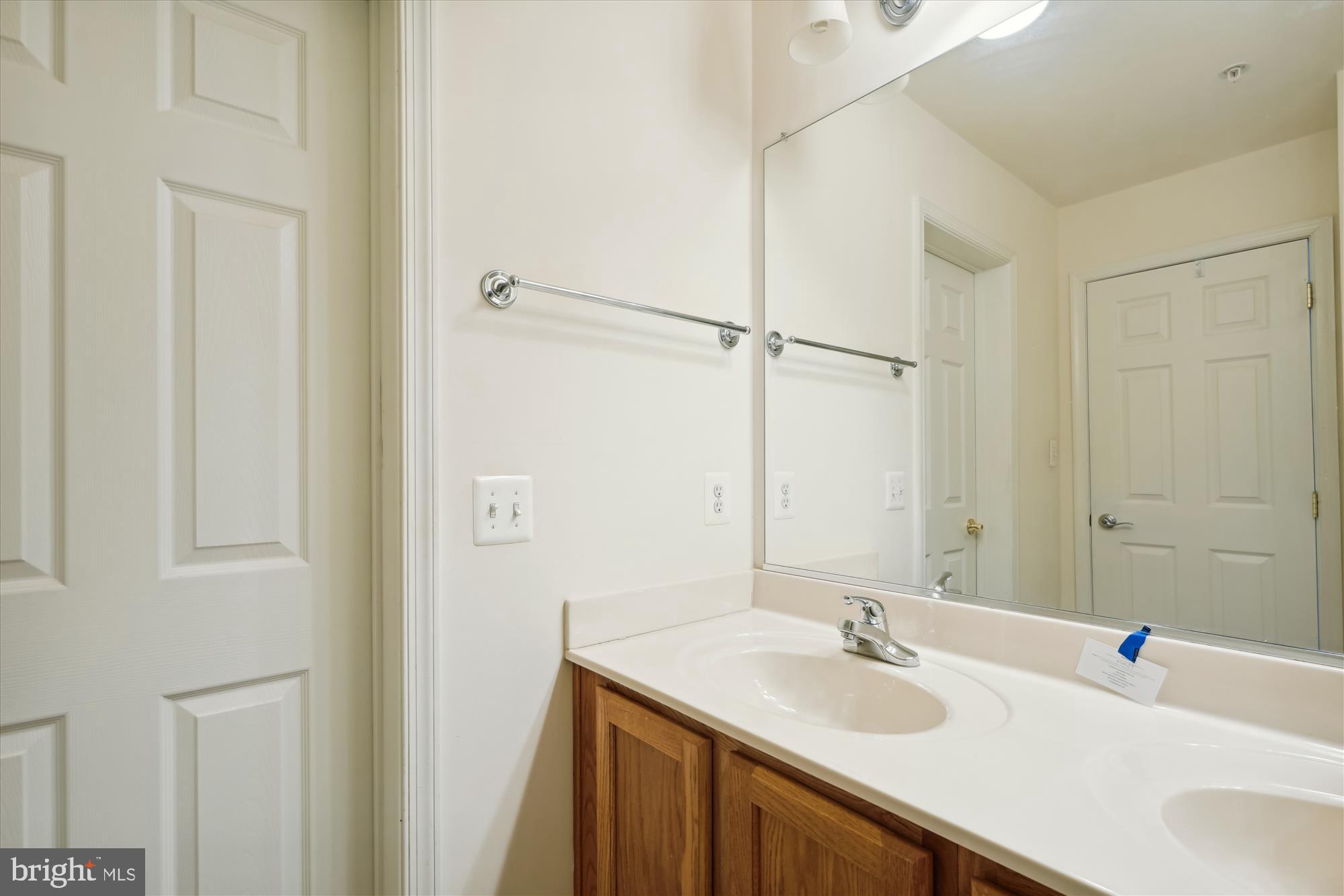 16101 Venice Road Aquasco, MD 20608 - Photo 34 of 40 Guest Bathroom Jack-n-Jill
