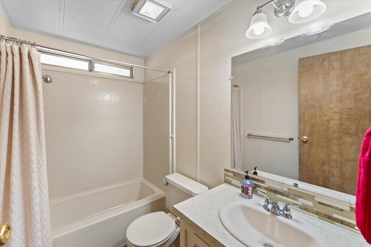 350 Gilmore Road, Unit 10 Red Bluff, CA 96080 - Photo 17 of 32 24-350 Gilmore #10 - Exterior-7