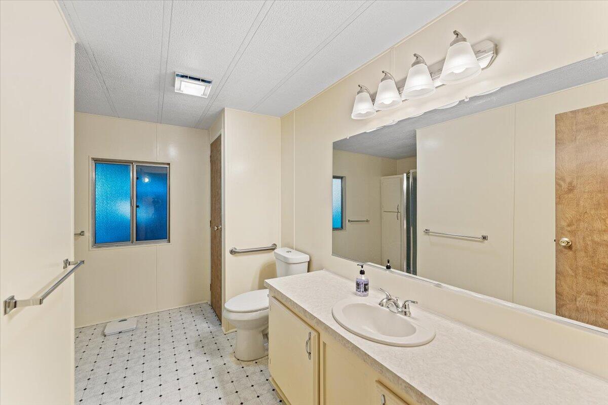 350 Gilmore Road, Unit 10 Red Bluff, CA 96080 - Photo 22 of 32 18-350 Gilmore #10 - Exterior-20