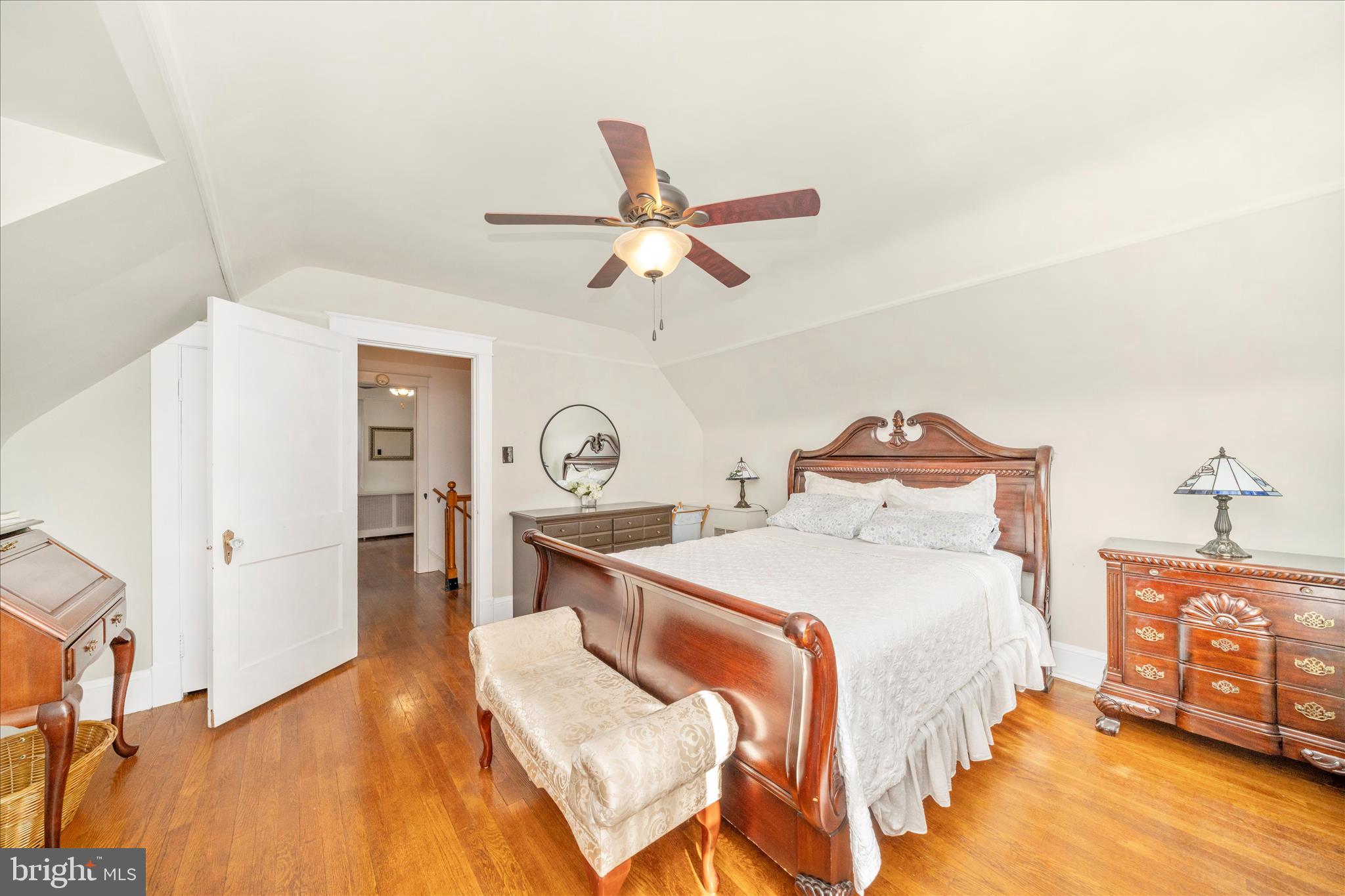 5627 Oakland Road Baltimore, MD 21227 - Photo 20 of 58 Primary Bedroom