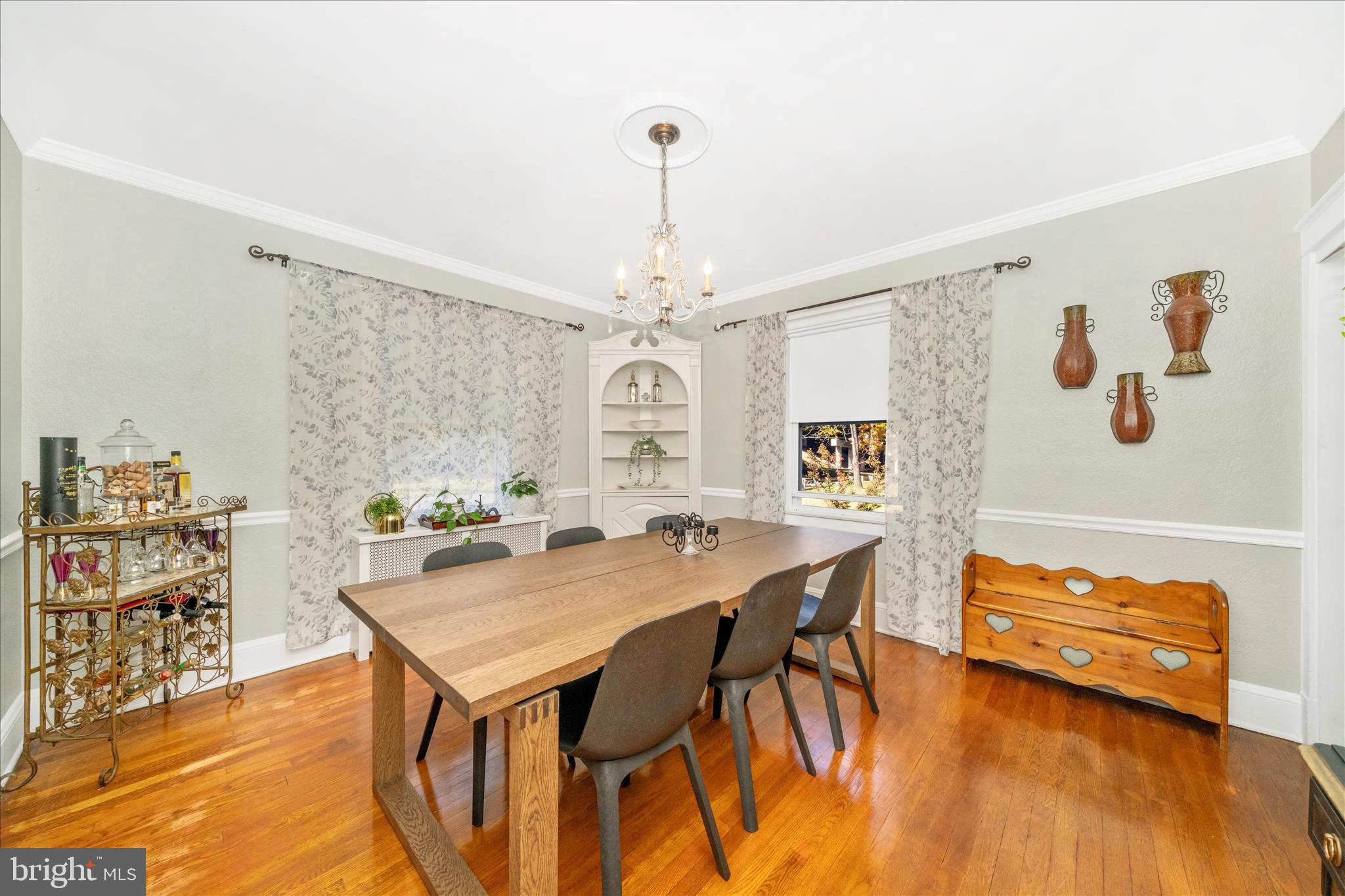 5627 Oakland Road Baltimore, MD 21227 - Photo 8 of 58 Dining Room