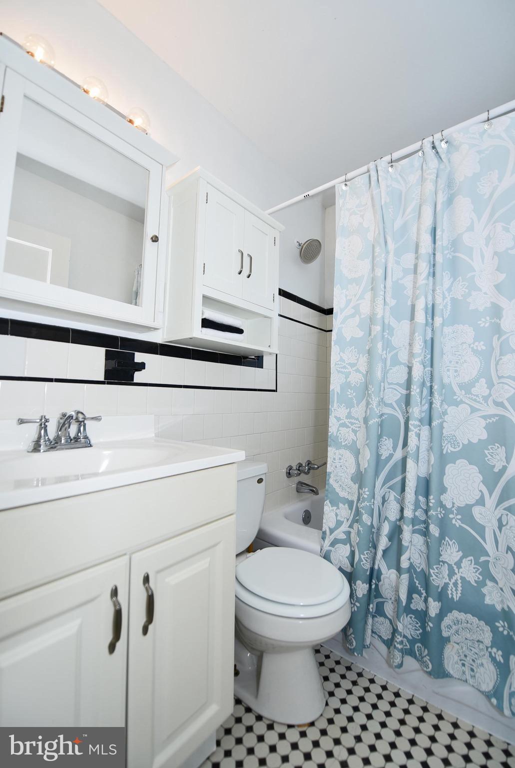 8109 Hillendale Road Baltimore, MD 21234 - Photo 14 of 27 Bath 1