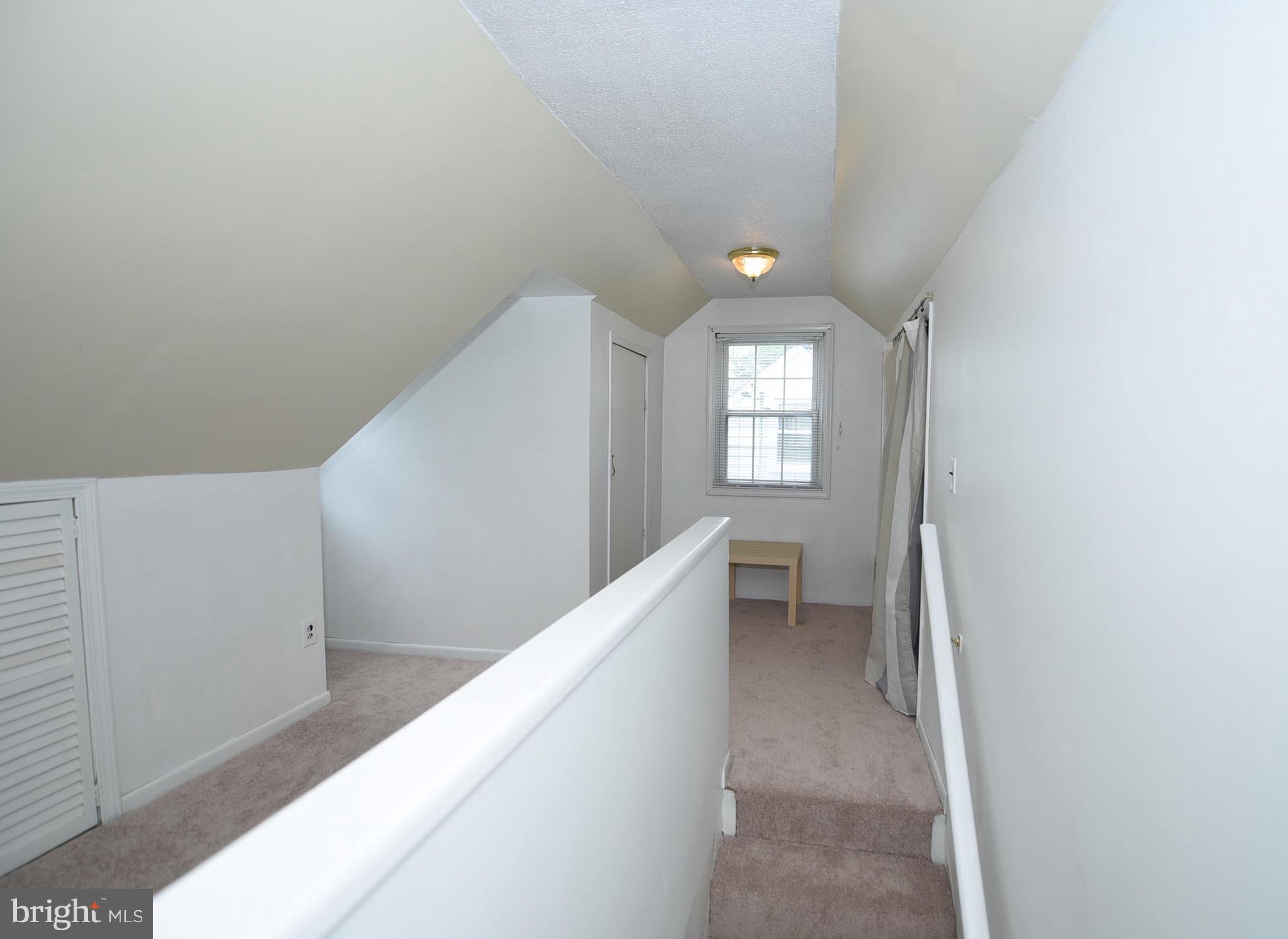 8109 Hillendale Road Baltimore, MD 21234 - Photo 17 of 27 Upper Level