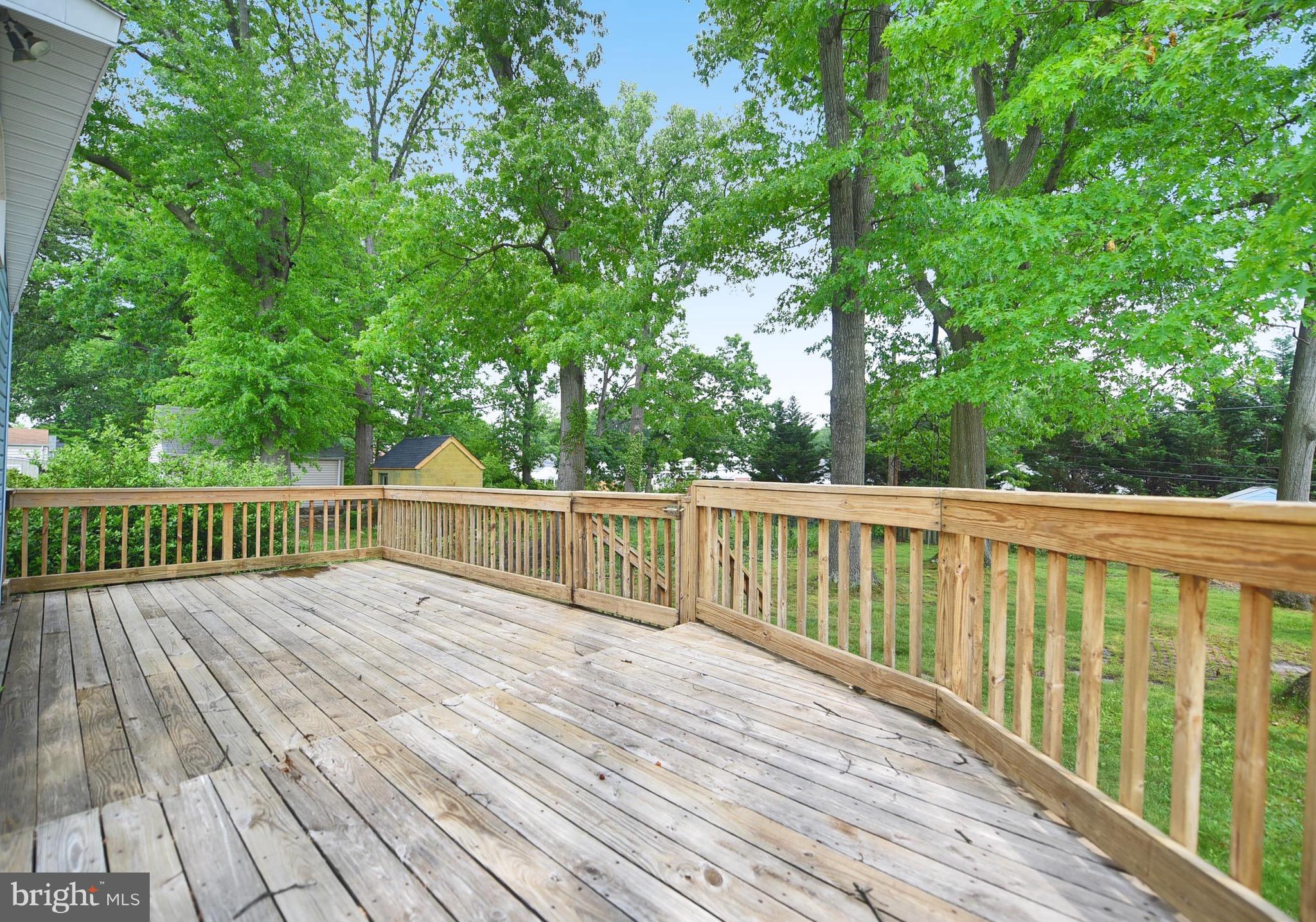 8109 Hillendale Road Baltimore, MD 21234 - Photo 24 of 27 Deck 3