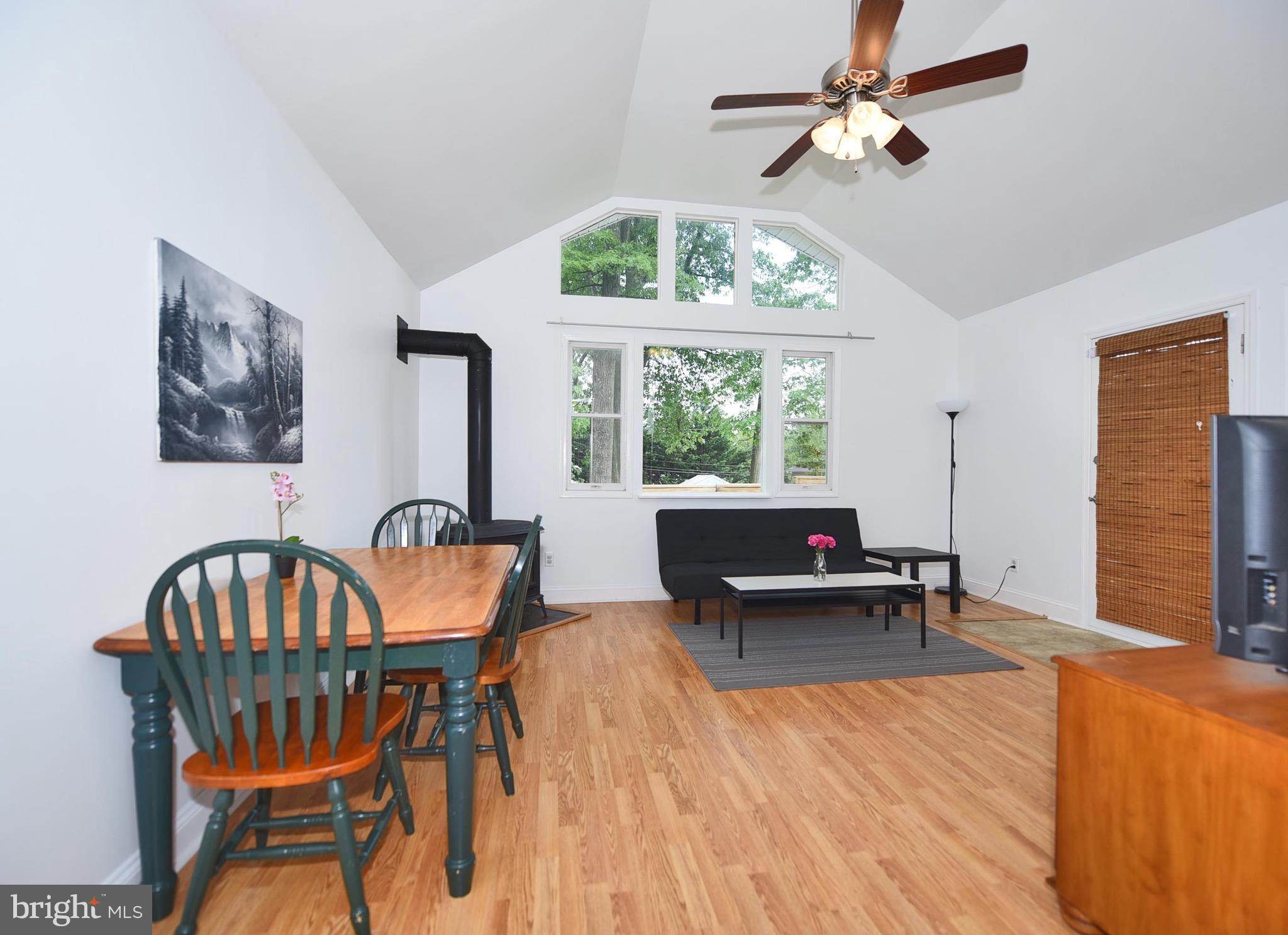 8109 Hillendale Road Baltimore, MD 21234 - Photo 6 of 27 Family Room