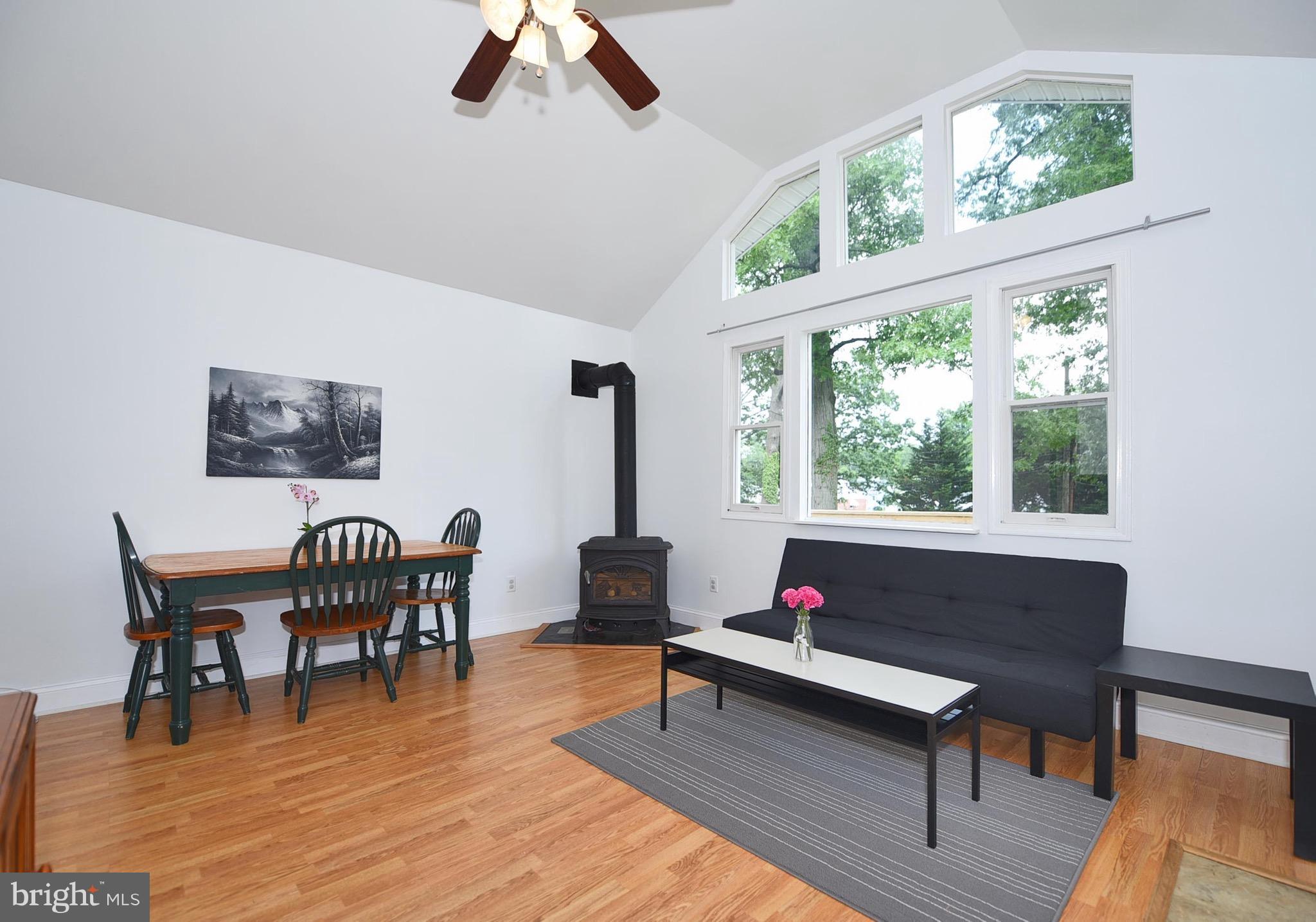 8109 Hillendale Road Baltimore, MD 21234 - Photo 7 of 27 Family Room