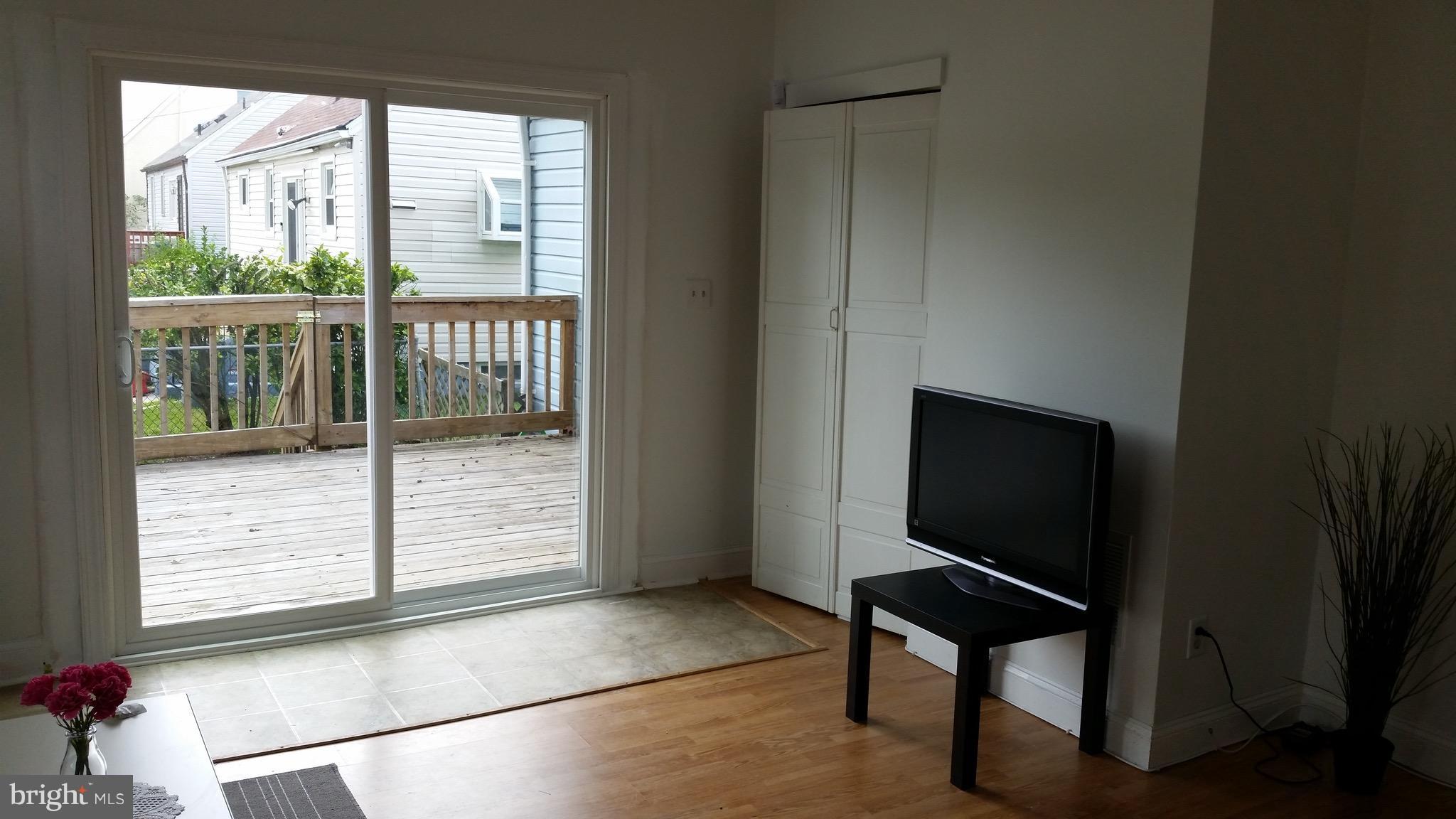 8109 Hillendale Road Baltimore, MD 21234 - Photo 9 of 27 Family Room