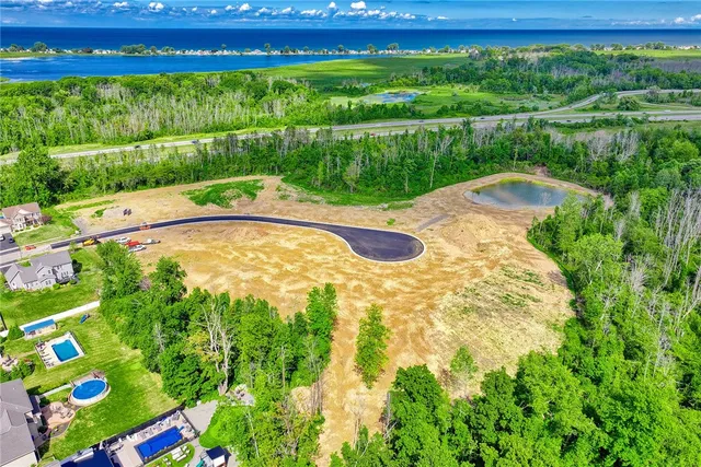 $557,440 | 230 Bronze Leaf Trail, Greece, NY 14612