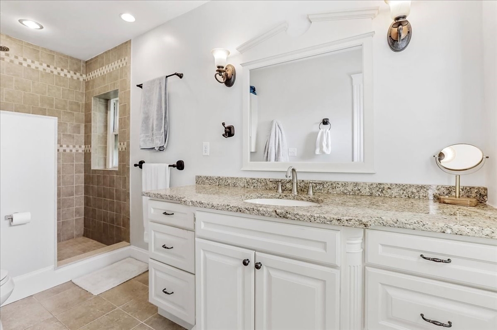 130 Myrtle Street Boston, MA 02114 - Photo 8 of 11