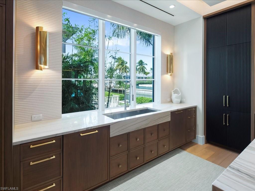 425 15th Avenue South Naples, FL 34102 - Photo 20 of 50