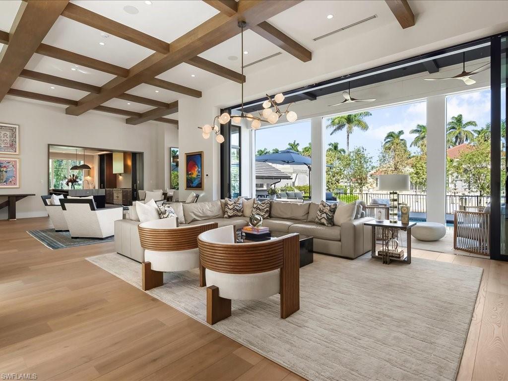 425 15th Avenue South Naples, FL 34102 - Photo 10 of 50