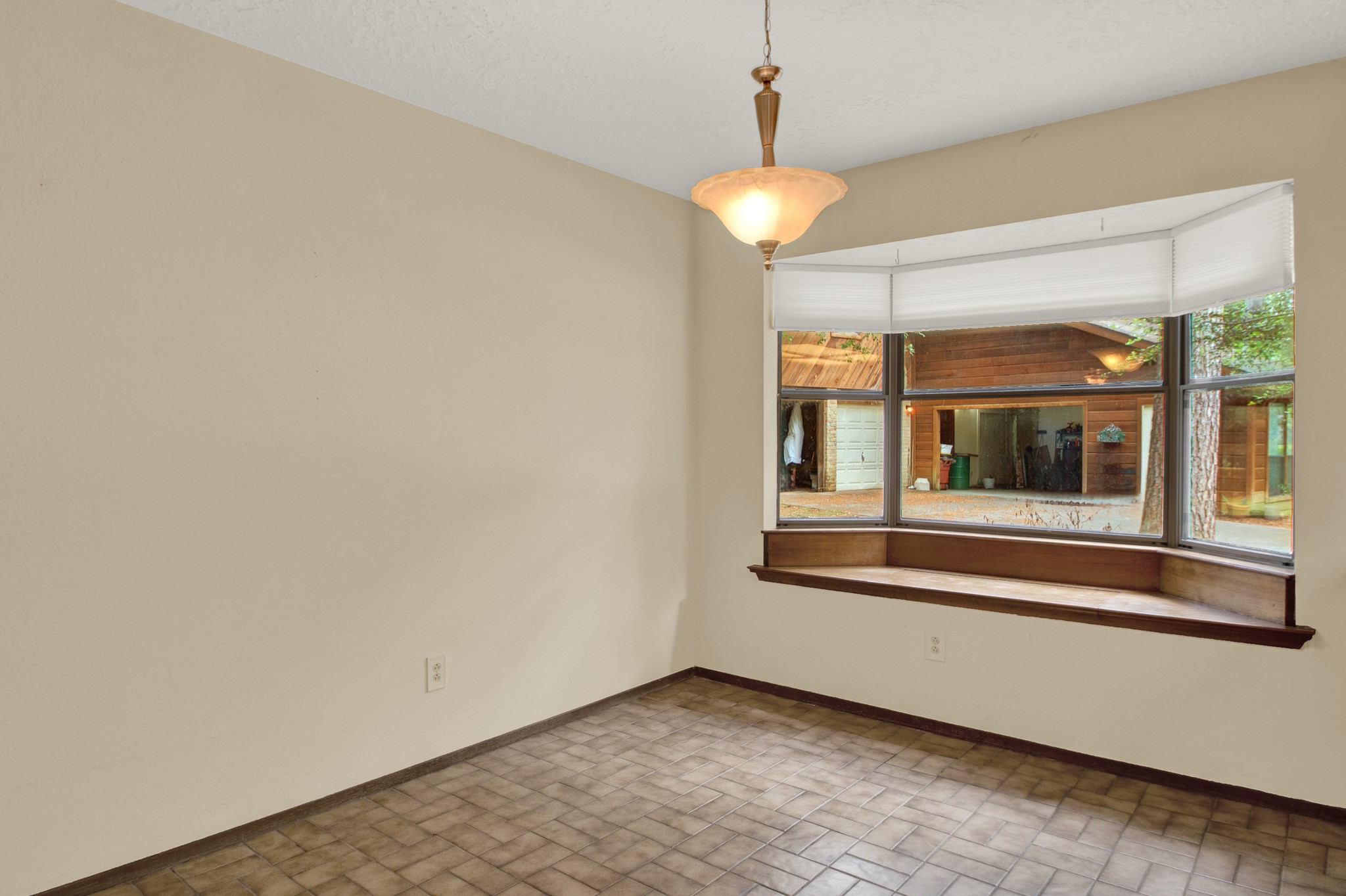 1714 Coe Road Pinehurst, TX 77362 - Photo 22 of 40